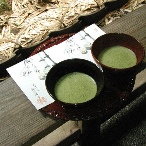 「竹の庭」の茶席「休耕庵」