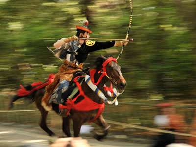 鎌倉武士たちの華麗な技「流鏑馬」